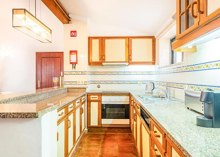 Shangri-la By Algarve Vacation Vila *